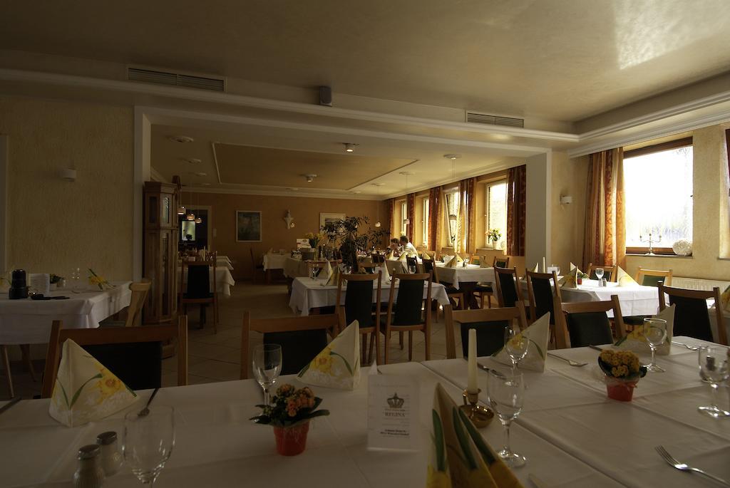 Hotel Regina Zirndorf Exterior photo